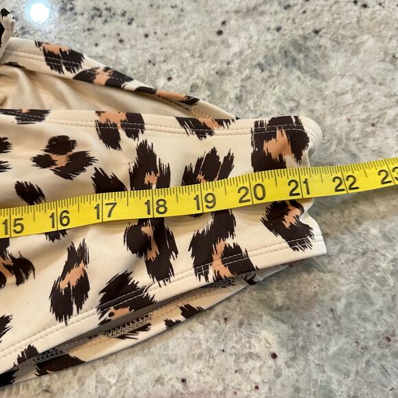 Kona Sol Leopard Print One Piece Swimsuit V-Neck Y-Back Rings Medium - Picture 12 of 13